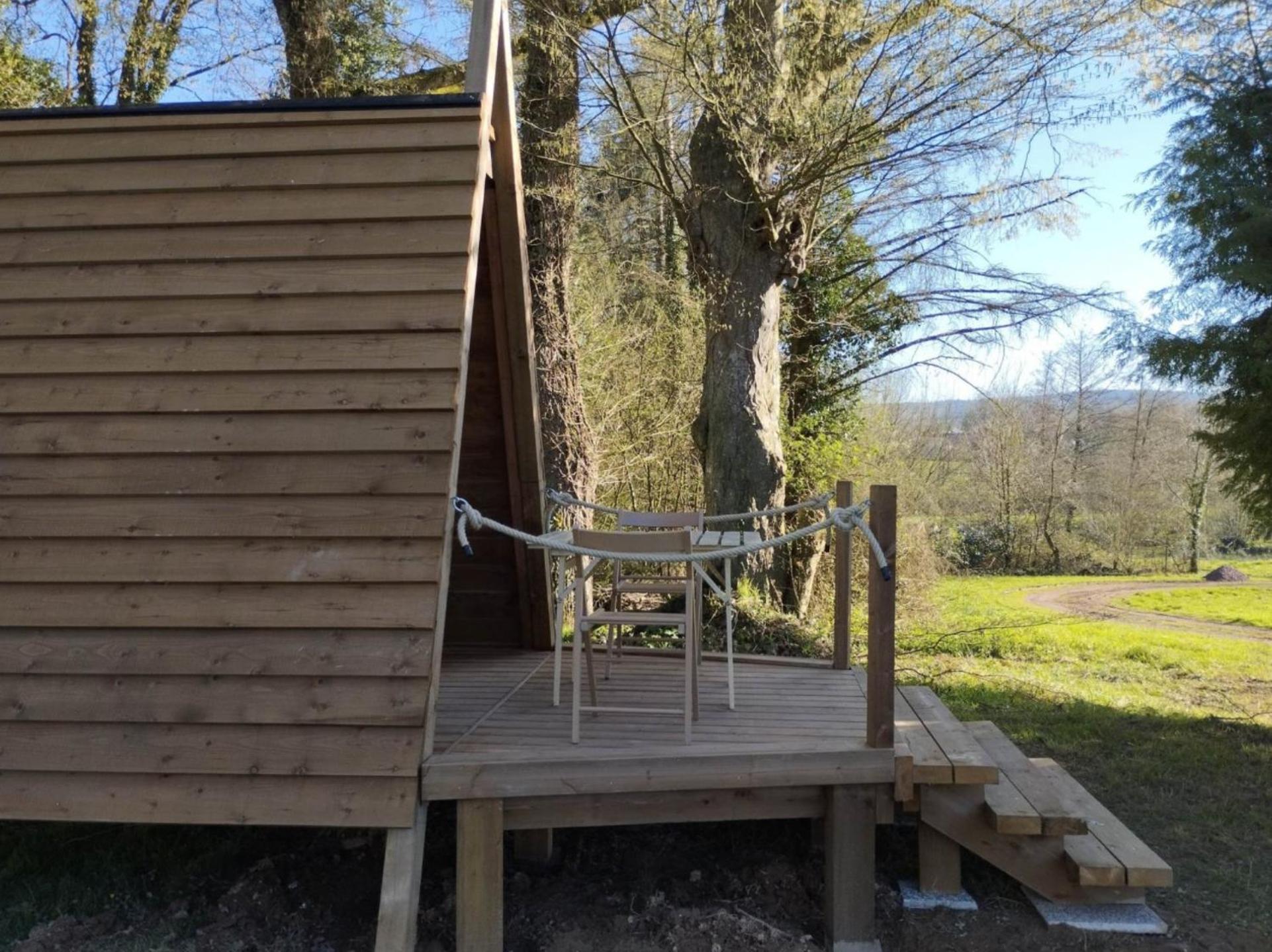 Camping Le Val Aux Fees - Broceliande Concoret Extérieur photo
