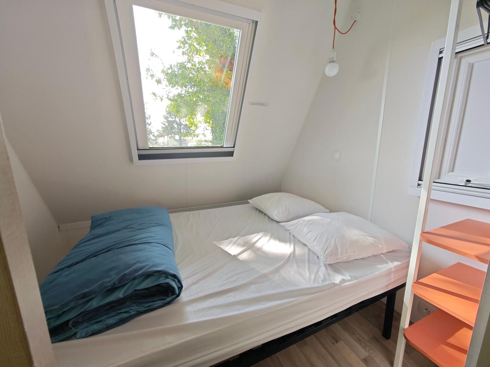 Camping Le Val Aux Fees - Broceliande Concoret Chambre photo