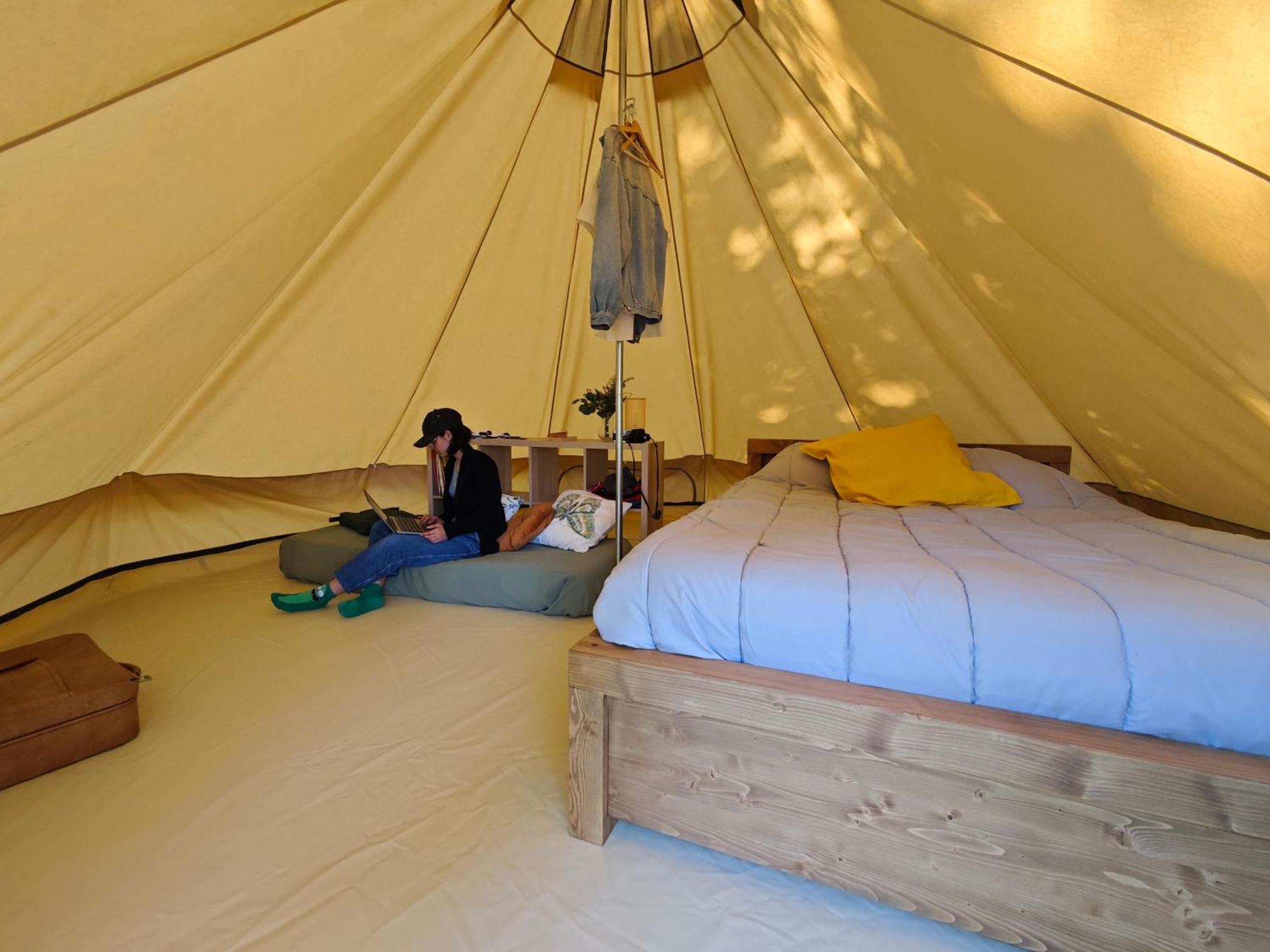 Camping Le Val Aux Fees - Broceliande Concoret Chambre photo
